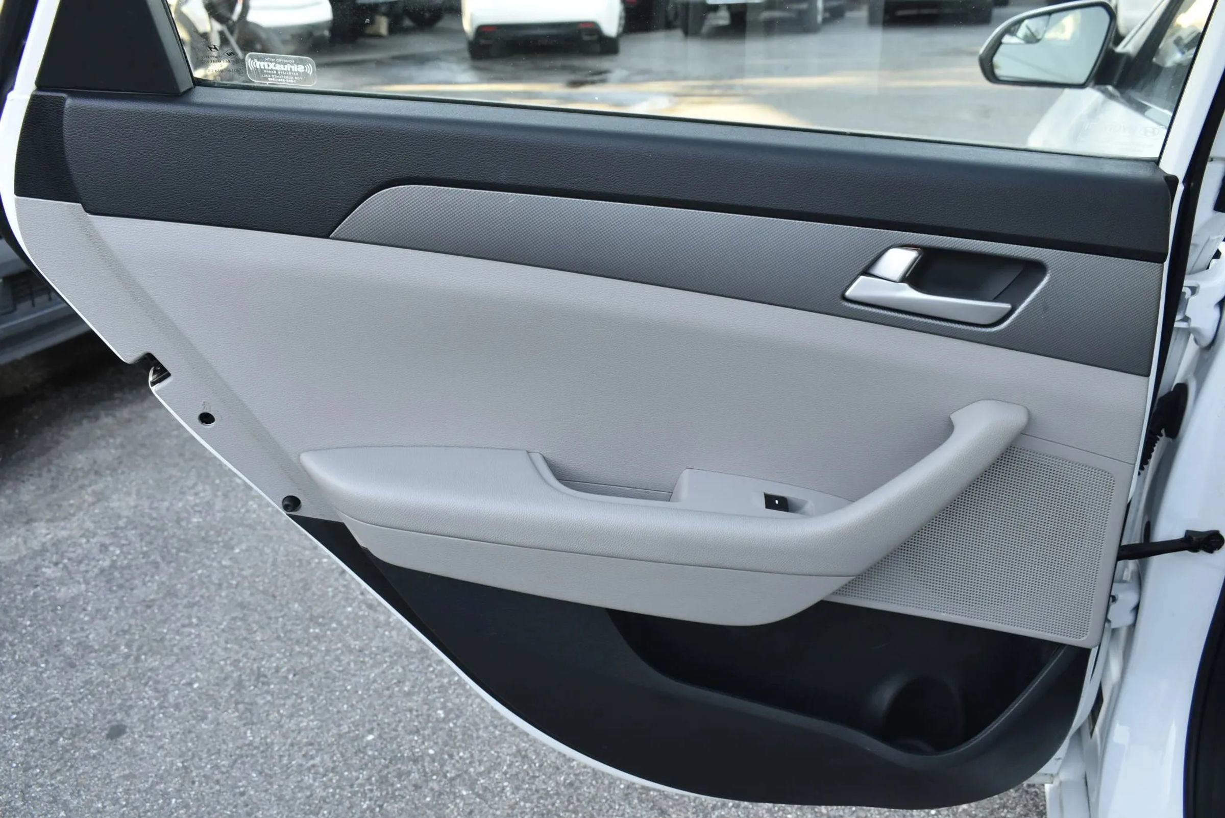 Used 2015 Hyundai Sonata SE FWD image 28