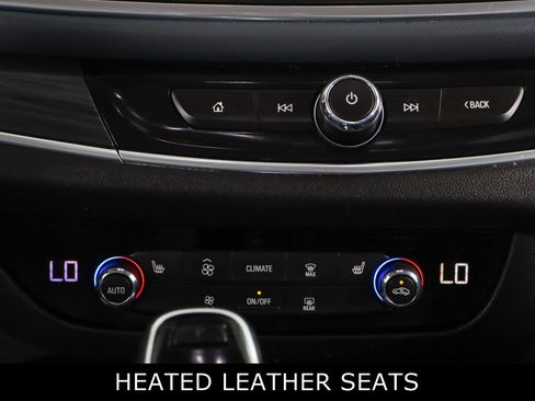 Used 2019 Buick Enclave Essence image 20