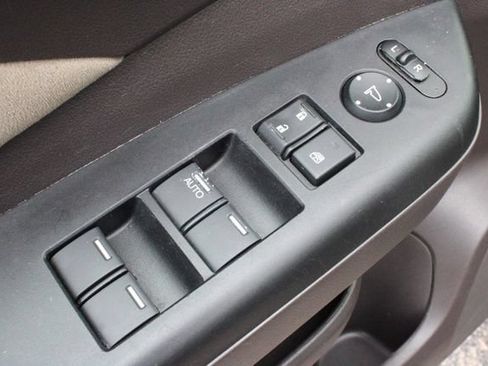 Used 2012 Honda CR-V EX image 17