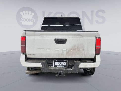 New 2025 Toyota Tacoma SR5 image 5