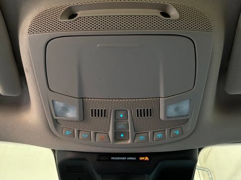 Used 2024 Ford Expedition Limited RWD image 19
