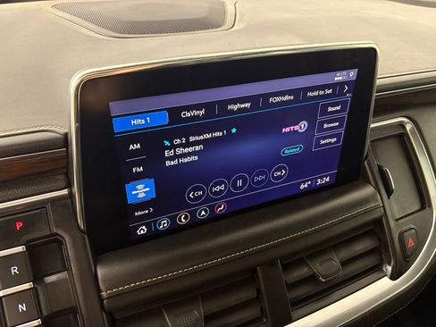 Used 2021 Chevrolet Tahoe Premier w/ Premium Package image 32