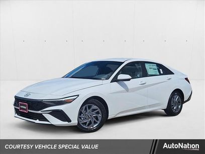 New 2025 Hyundai Elantra Blue