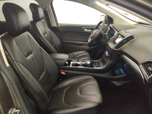 Used 2019 Ford Edge Titanium AWD/4WD image 21