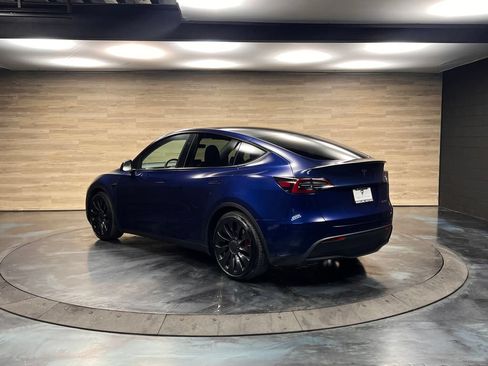 Used 2023 Tesla Model Y Performance AWD/4WD image 18