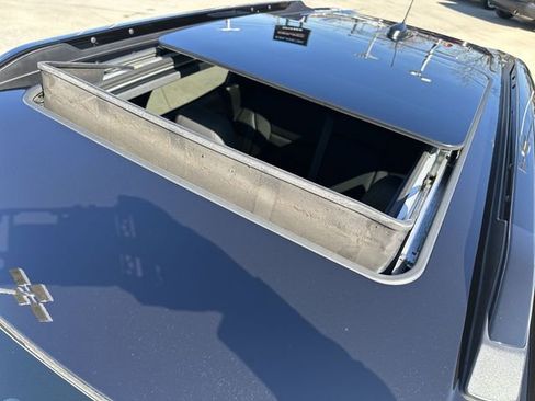 Used 2023 Chevrolet TrailBlazer RS w/ Sun and Liftgate Package image 34