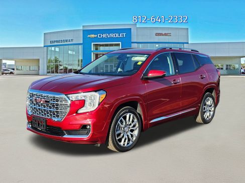 Used 2023 GMC Terrain Denali w/ LPO, Cargo Package image 3