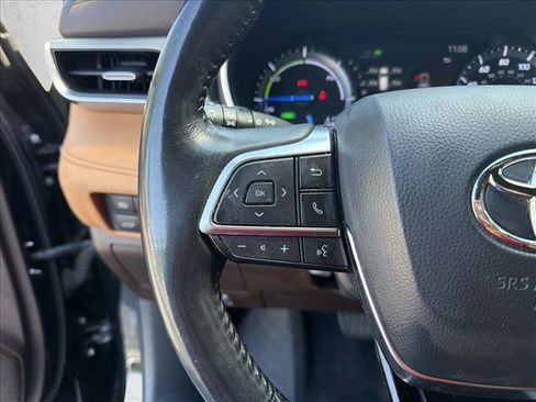 Used 2021 Toyota Highlander Platinum AWD/4WD image 14
