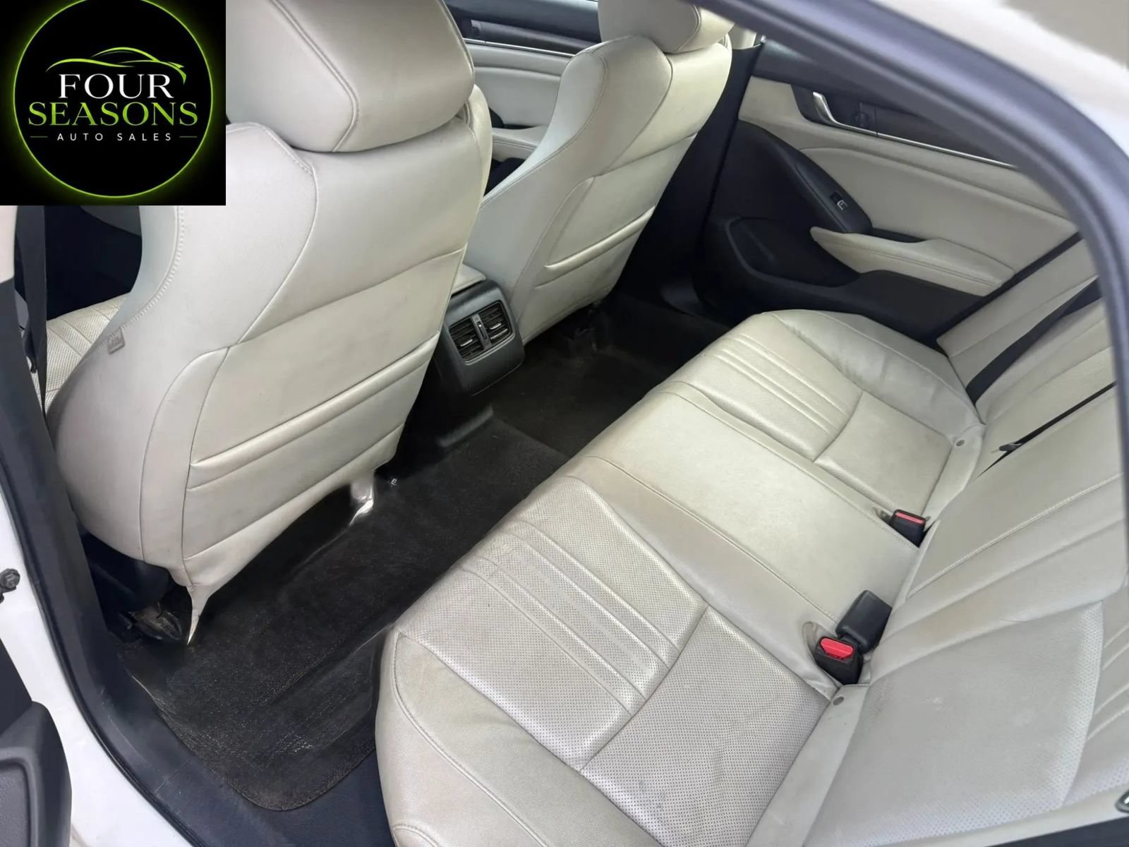 Used 2018 Honda Accord EX-L image 7