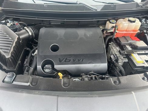 Used 2019 Chevrolet Traverse LT image 10