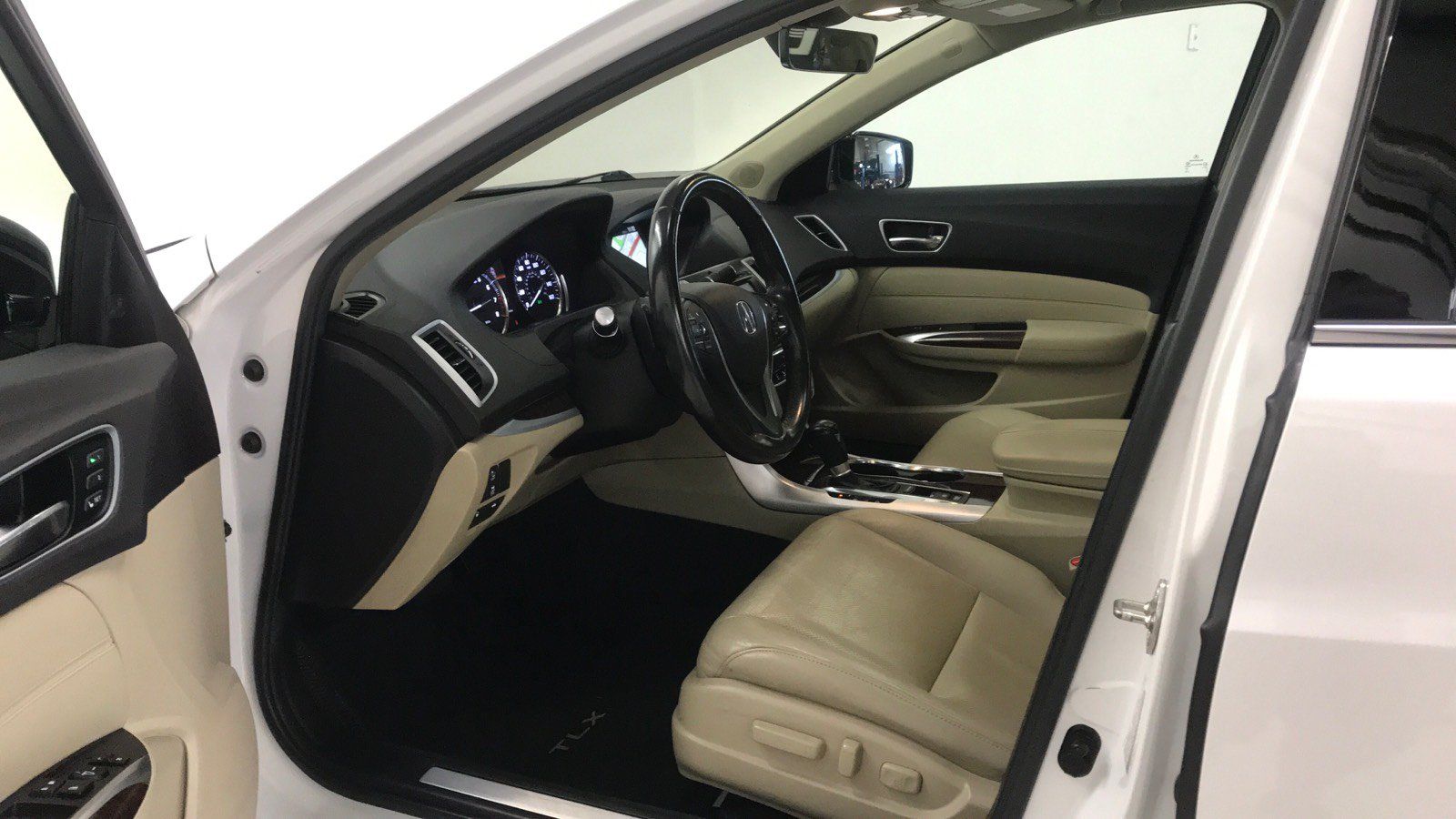 Used 2020 Acura TLX w/ Technology Package FWD image 8