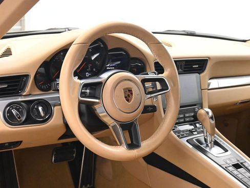 Used 2017 Porsche 911 Carrera RWD image 22