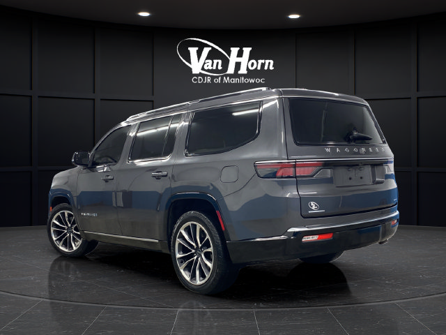 Used 2022 Jeep Wagoneer Series III w/ Premium Group I AWD/4WD image 5