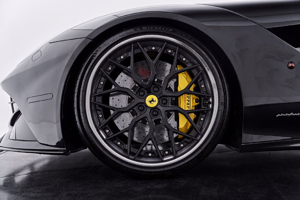 Used 2015 Ferrari F12 Berlinetta RWD image 3