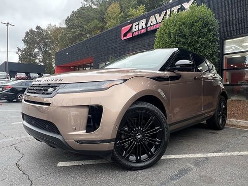 Used 2024 Land Rover Range Rover Evoque S image 2