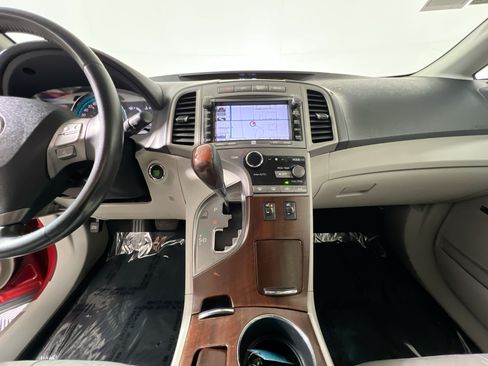 Used 2010 Toyota Venza AWD image 25