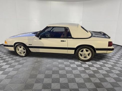 Used 1990 Ford Mustang LX RWD image 7