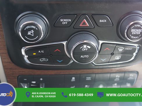 Used 2015 RAM 1500 Laramie w/ Convenience Group RWD image 23