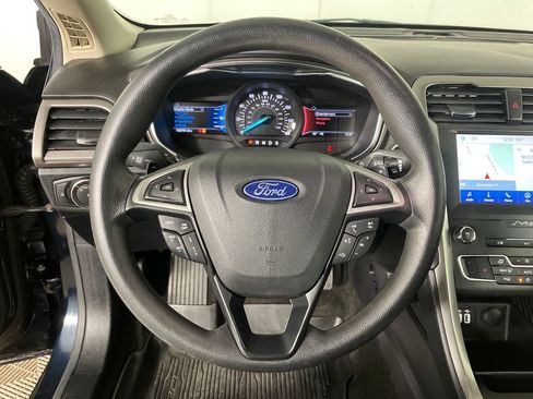 Certified 2020 Ford Fusion SE image 16