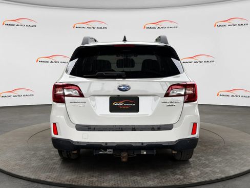 Used 2017 Subaru Outback 3.6R Limited AWD/4WD image 9