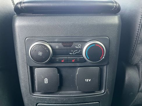 Used 2023 Ford Explorer Limited image 28