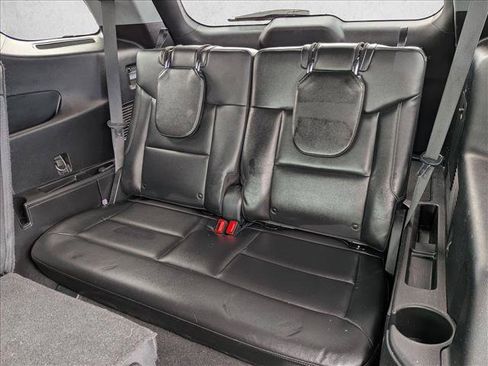 Used 2020 Ford Explorer XLT w/ Equipment Group 202A AWD/4WD image 20