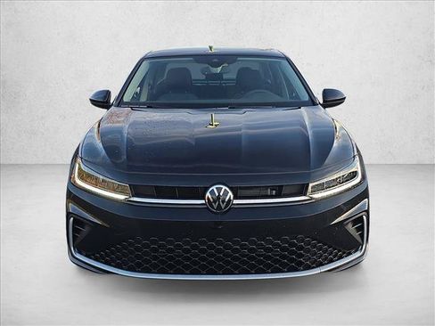 Used 2026 Volkswagen Jetta SE FWD image 7