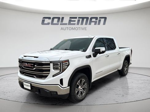 Used 2025 GMC Sierra 1500 SLT image 1