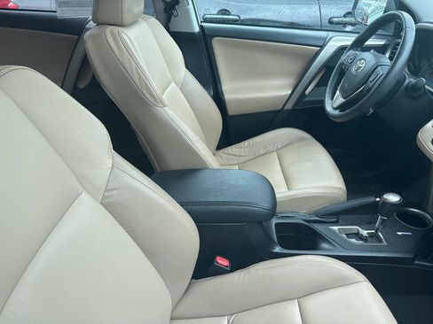 Used 2015 Toyota RAV4 Limited w/ Technology Package AWD/4WD image 9