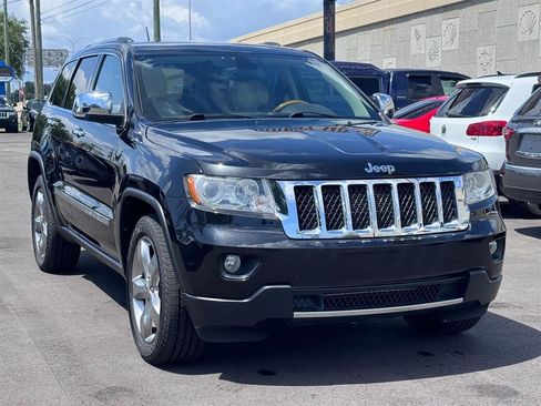 Used 2013 Jeep Grand Cherokee Overland RWD image 5