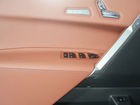 Used 2026 BMW iX xDrive60 w/ M Sport Package image 9