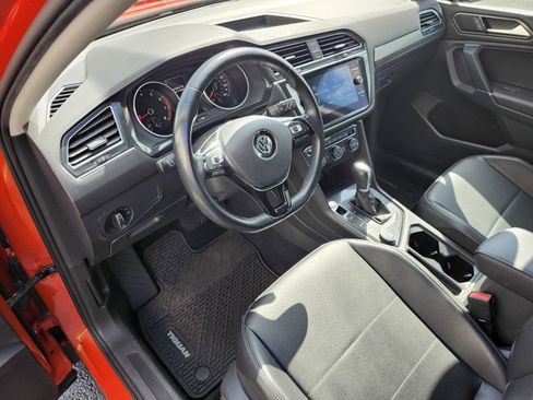 Used 2018 Volkswagen Tiguan SE image 4