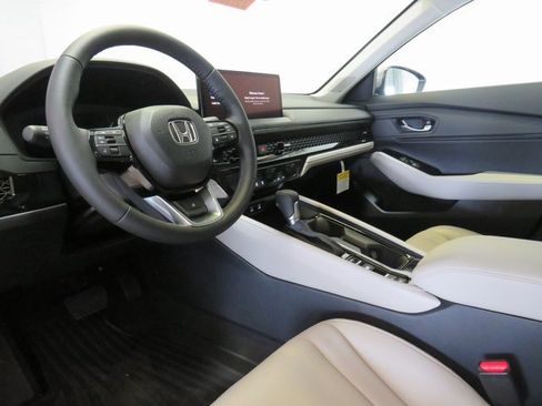 New 2025 Honda Accord Touring image 4