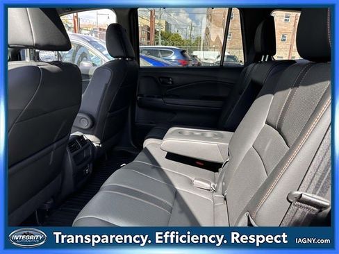 Used 2023 Honda Passport TrailSport image 17