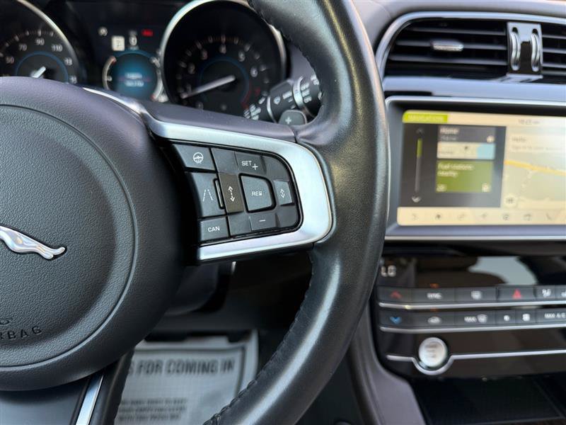 Used 2020 Jaguar F-PACE Prestige AWD/4WD image 36
