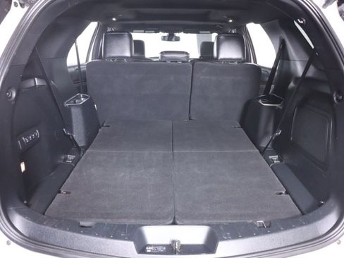 Used 2018 Ford Explorer Platinum AWD/4WD image 35