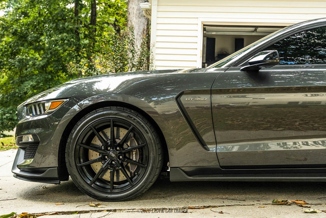 Used 2018 Ford Mustang Shelby GT350 w/ Electronics Package RWD image 3