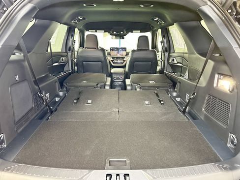 New 2026 Ford Explorer ST-Line AWD/4WD image 18