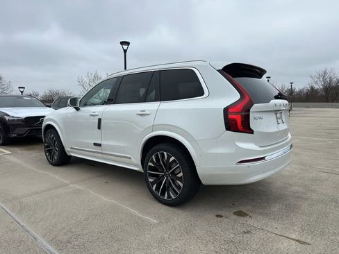 New 2026 Volvo XC90 B6 Plus w/ Protection Package Premier image 5