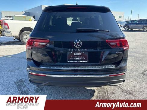 Used 2022 Volkswagen Tiguan SE image 5