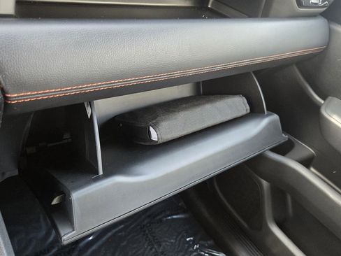 Certified 2025 Honda Pilot Sport image 21