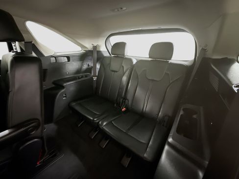 Used 2023 Kia Sorento SX image 26