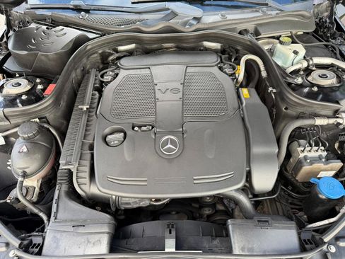 Used 2016 Mercedes-Benz E 350 Sedan image 28
