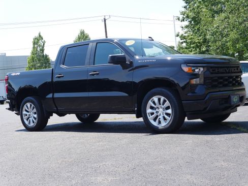Certified 2024 Chevrolet Silverado 1500 Custom AWD/4WD image 10