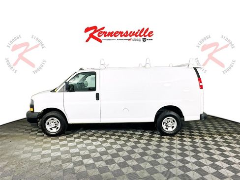 Used 2021 Chevrolet Express 2500 w/ Driver Convenience Package image 4