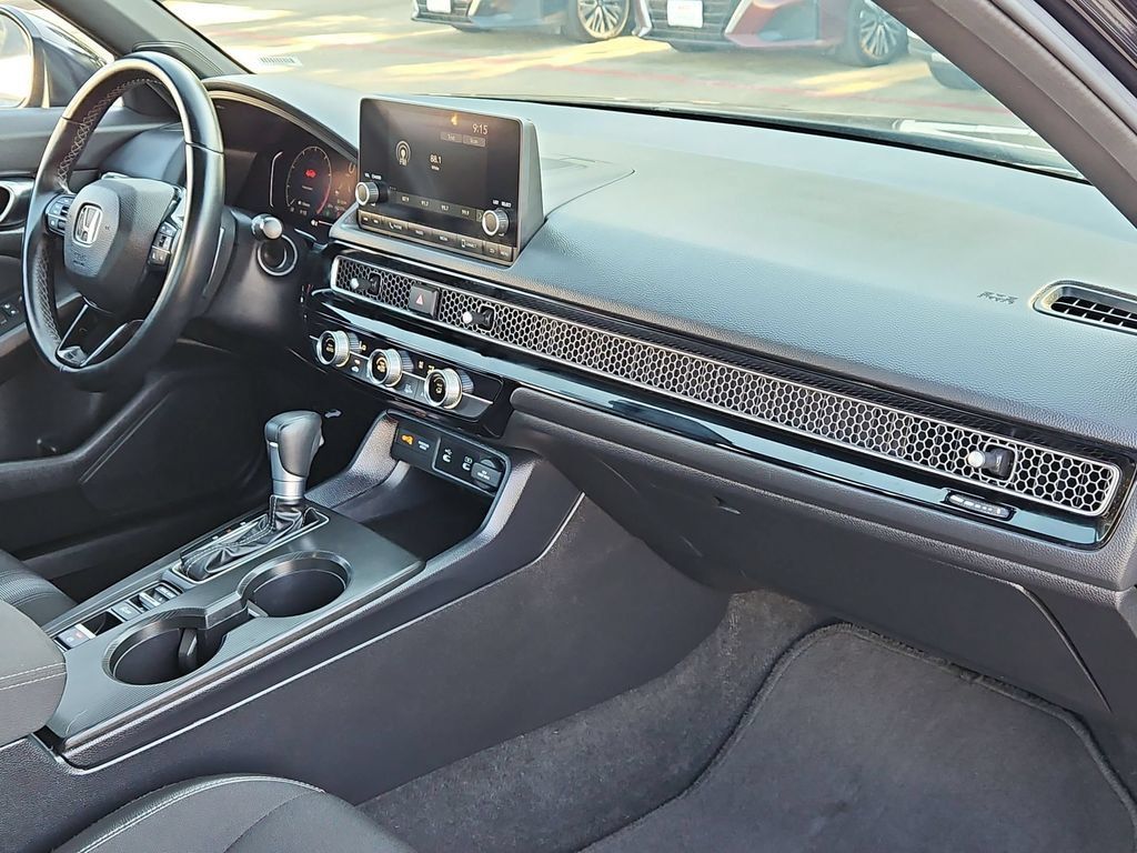 Used 2025 Honda Civic Sport image 32