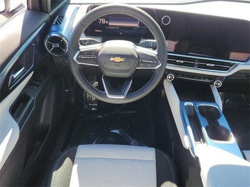 New 2026 Chevrolet Equinox EV LT image 9