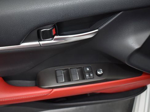 Used 2023 Toyota Camry XSE image 14