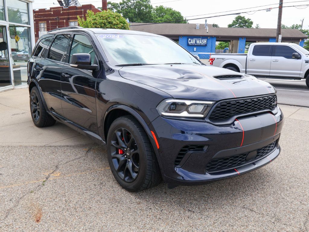 Used 2024 Dodge Durango R/T w/ Tow 'N Go Package AWD/4WD image 7