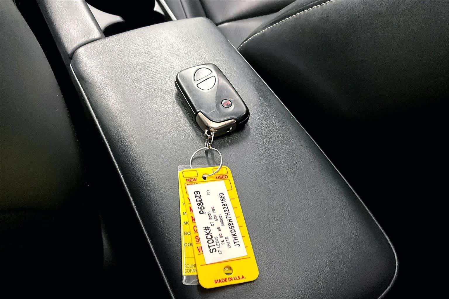 Used 2017 Lexus CT 200h w/ Seat Comfort Package FWD image 14